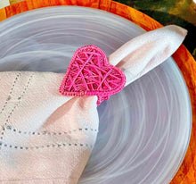 Load image into Gallery viewer, Iraca Palm Napkin Ring - Handmade Eco-Friendly Table Decor, Heart Design