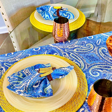 Load image into Gallery viewer, Iraca Palm Napkin Ring - Handmade Eco-Friendly Table Decor, Banana Design