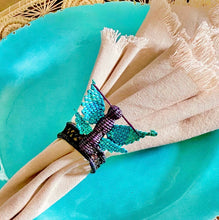 Load image into Gallery viewer, Iraca Palm Napkin Ring - Handmade Eco-Friendly Table Decor, Butterfly Design
