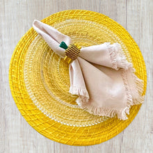 Load image into Gallery viewer, Handmade Round Iraca Placemats - Eco-Friendly 13.5" Diameter natural Fiber Table Decor