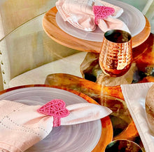 Load image into Gallery viewer, Iraca Palm Napkin Ring - Handmade Eco-Friendly Table Decor, Heart Design