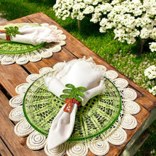 Load image into Gallery viewer, Iraca Palm Napkin Ring - Handmade Eco-Friendly Table Decor, Palm Design