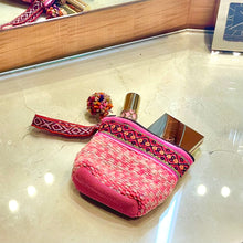 Load image into Gallery viewer, Mini Pouch-Pompon