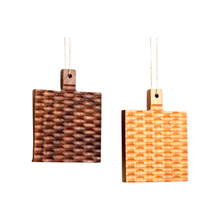 Load image into Gallery viewer, Walnut/Cherry Wooden Cutting Board Coaster