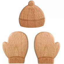 Load image into Gallery viewer, Cherry Hand-carved Winter Coaster Set