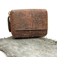 Load image into Gallery viewer, Genuine Mahi-Mahi Fish Leather Small Zip Wallet