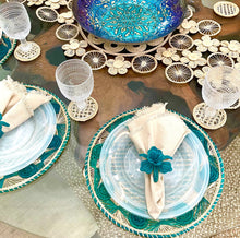 Load image into Gallery viewer, Handmade Caracol Iraca Placemats - Eco-Friendly 14" Natural Fiber Table Decor, Turquoise