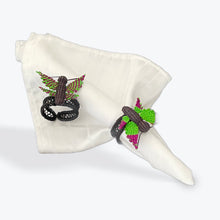 Load image into Gallery viewer, Iraca Palm Napkin Ring - Handmade Eco-Friendly Table Decor, Butterfly Design