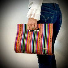 Load image into Gallery viewer, Handle Clutch Bag-Peruvian Manta Loom