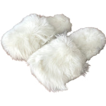 Load image into Gallery viewer, Girls Alpaca Slippers-Sury