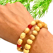 Load image into Gallery viewer, Palo Santo and Coral Bracelet