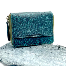 Load image into Gallery viewer, Genuine Mahi-Mahi Fish Leather Small Zip Wallet