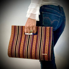 Load image into Gallery viewer, Handle Clutch Bag-Peruvian Manta Loom