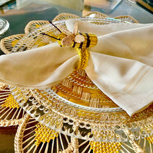 Load image into Gallery viewer, Iraca Palm Napkin Ring - Handmade Eco-Friendly Table Decor, Bee Design