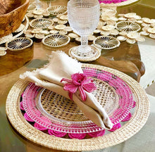 Load image into Gallery viewer, Iraca Palm Napkin Ring - Handmade Eco-Friendly Table Decor, Orchid Design