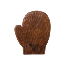 Load image into Gallery viewer, Walnut Hand-carved Winter Coaster Set