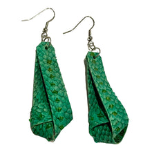 Load image into Gallery viewer, Genuine Mahi-Mahi  Fish Leather knot Earrings
