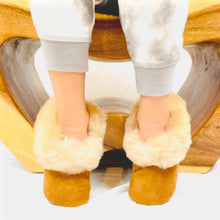 Load image into Gallery viewer, Kids Slippers-Baby Alpaca
